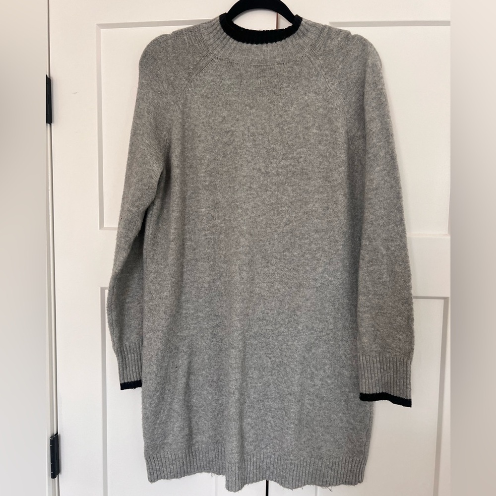 Longsleeve forever 21 sweater dress size medium
